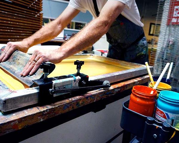 Screen Printing VS Direct To Garment
