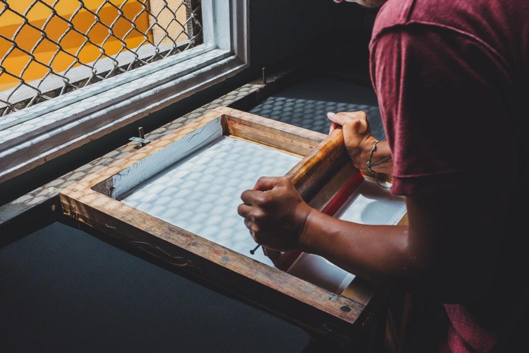 Silk Screen, DTG, Embroidery, and Heat Transfers: Which T-Shirt Printing Method Should You Use?